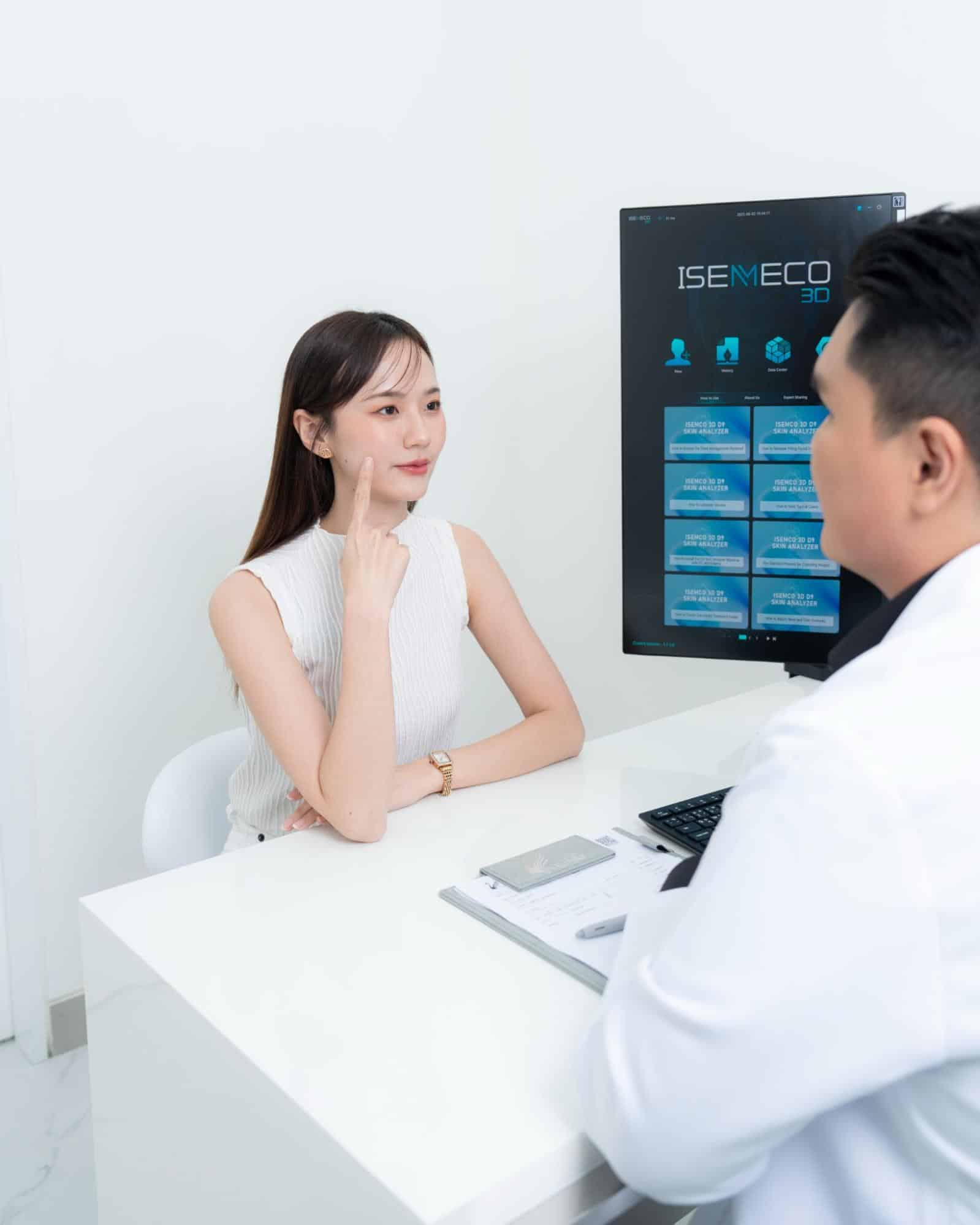 Why Choose Sylfirm Treatment at V Square Clinic(1)